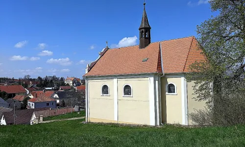 Kostel svatého Jana Nepomuckého (Cerhenice)