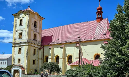 Kostel svatého Michaela archanděla (Bochov)