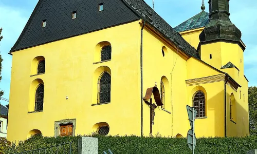 Kostel svatého Ondřeje (Luby)