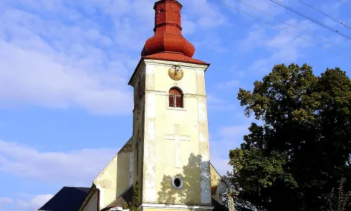 Kostel svatého Petra a Pavla (Kučerov)