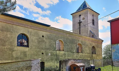 Kostel svatého Petra a Pavla (Krásný Les)