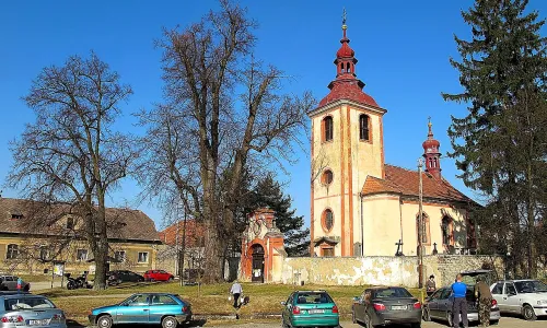Kostel svatého Stanislava (Mořina)