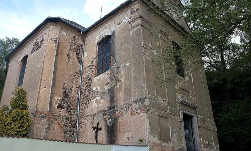 Kostel svatých Petra a Pavla (Líšná)