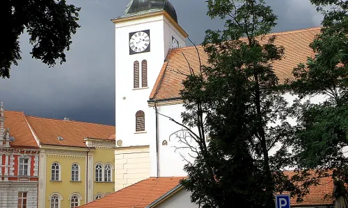 Kostel svatých Petra a Pavla v Bílině