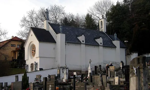 Pohřební kaple Povýšení sv. Kříže v Lysicích