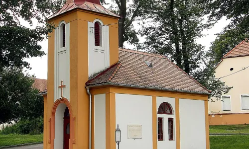 kaple Nanebevzetí Panny Marie (Vevčice)