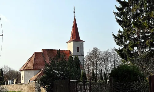 kostel Nejsvětější Trojice (Pouchobrady)