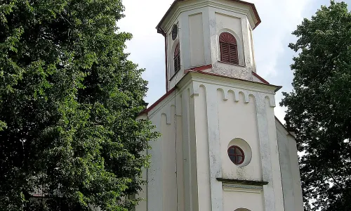 kostel Povýšení svatého Kříže (Petrovice)
