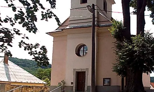 kostel Povýšení svatého Kříže (Rozhraní)