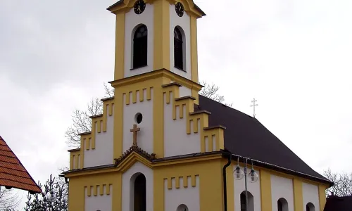 kostel svaté Rodiny (Nahořany)