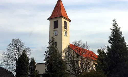 kostel svatého Cyrila a Metoděje (Jezeřany-Maršovice)