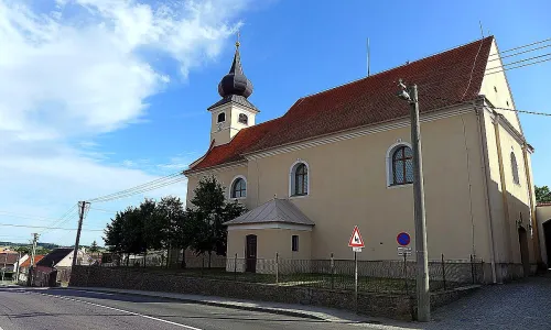 kostel svatého Filipa a Jakuba (Pavlice)