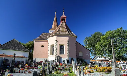 kostel svatého Mikuláše (Lažiště)