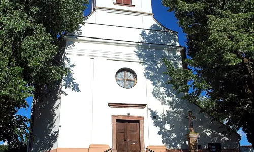 kostel svatého Petra a Pavla (Unín)