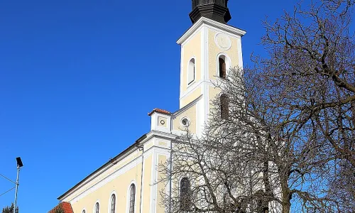 kostel svatého Petra a Pavla (Velký Újezd)