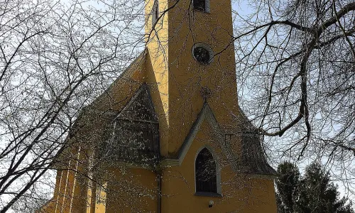 kostel svatého Petra a Pavla (Hlušovice)