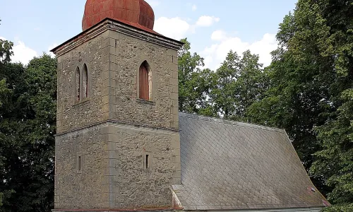 kostel svatých Petra a Pavla (Petrovice)