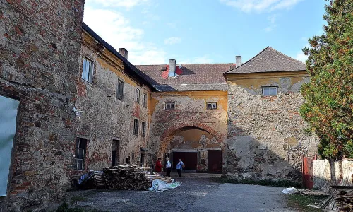 Františkánský klášter v Jindřichově Hradci