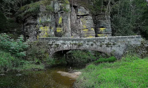 Podsemínský most