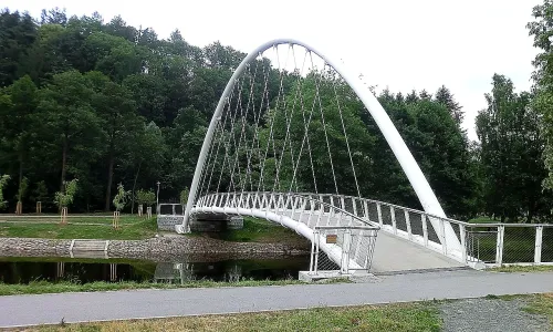 lávka přes Jizeru u stadionu v Semilech