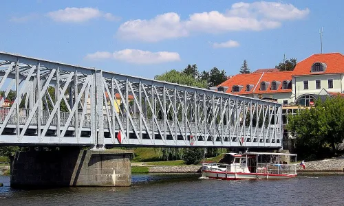 železný most v Týně nad Vltavou