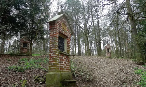 Křížová cesta (Černá Hora)