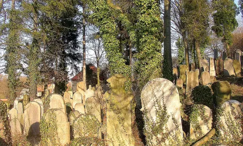 Nový židovský hřbitov v Hostouni