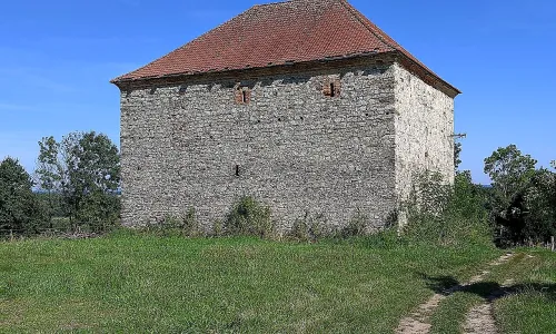 tvrz Dráchov