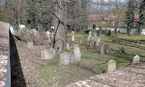Židovský hřbitov v Hluboké nad Vltavou