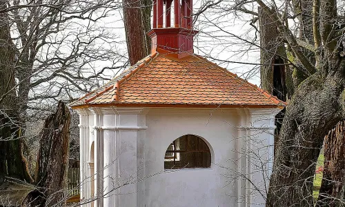 Kaplička (Kostelní Bříza)