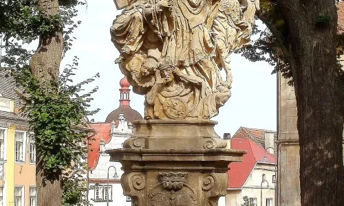 Sousoší svatého Jana Nepomuckého (Opočno)