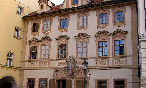 Dům U černého vola, U zlatého vola, U sv. Lukáše