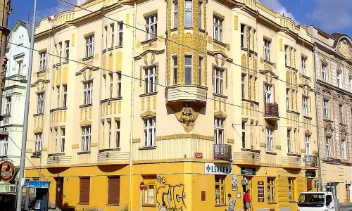 Dům s lékárnou U černého orla