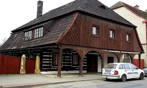 Dům čp. 30 (Rožďalovice)