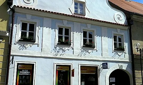 Husova čp. 13