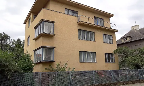 Tvorkovských 10