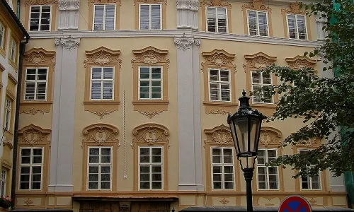 U svatých Tří králů, Teyflův dům