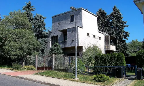 Vila Jordánská 670