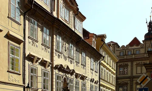 dům U Zlatého jelena (Malá Strana)