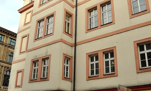 dům U Zlatého jelena (Staré Město čp. 383)
