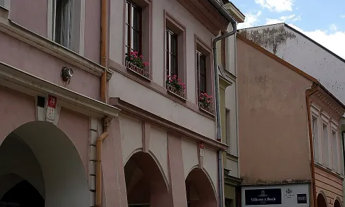 Česká 39