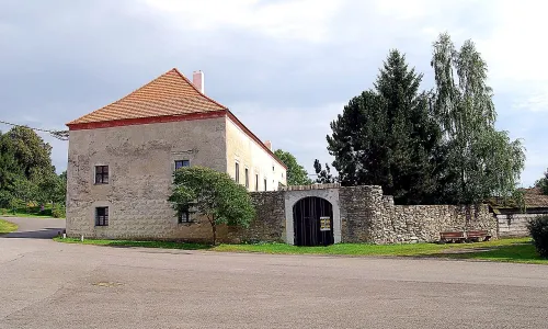 Tvrz Vlksice