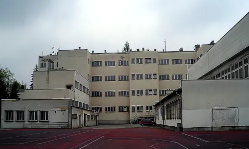 Budova Gymnázia v Českém Těšíně