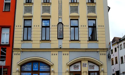 Dolní náměstí 23