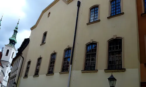 Dominikánská 15