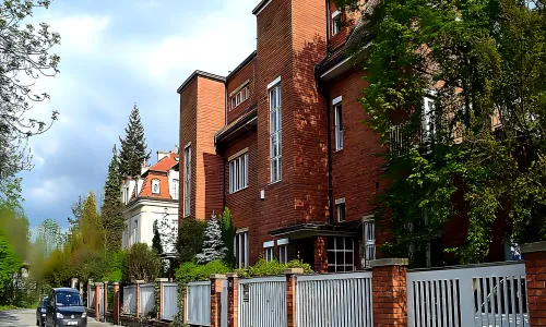 Dvojdům Na Míčánce 1038/51 a 1039/49