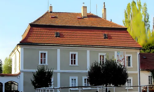 Dvůr Bulovka