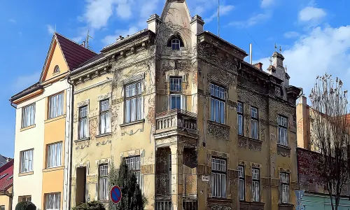 Dům