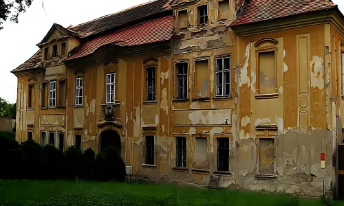 Zámek Skrýšov