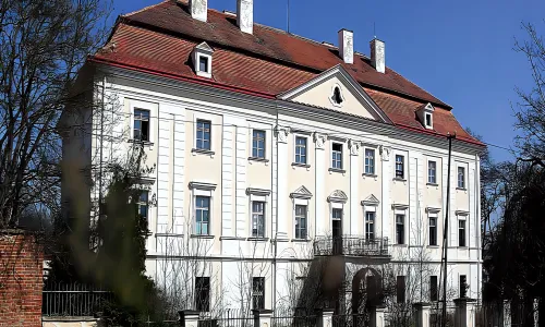 Zámek Tulešice